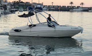 Renta de lancha con patrón por Costa del Sol 8h