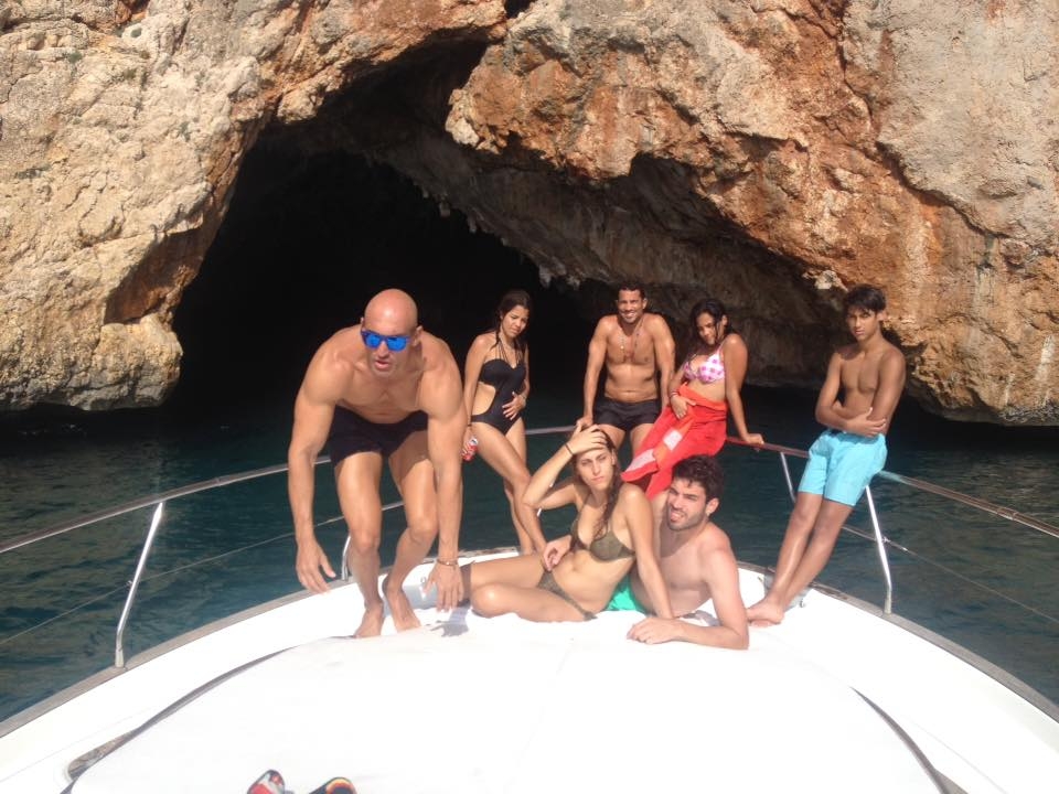Todos juntos en el barco