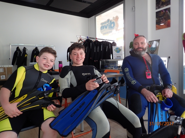 Preparados para el bautismo de buceo