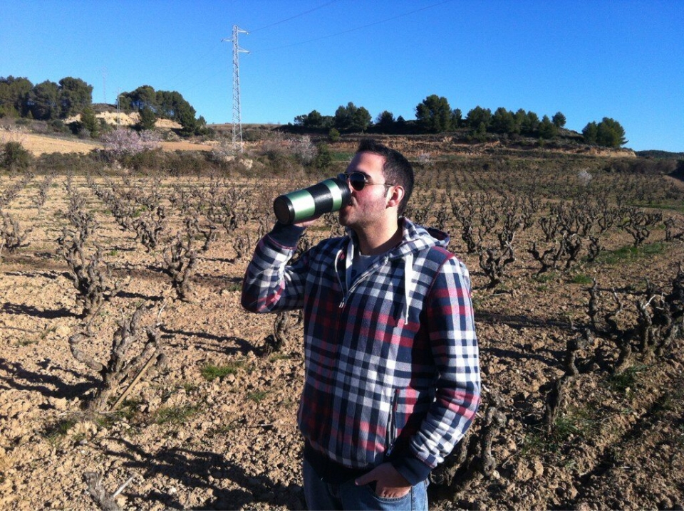 probando el vino