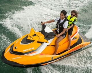 Ruta en jet ski en Valencia 1 hora