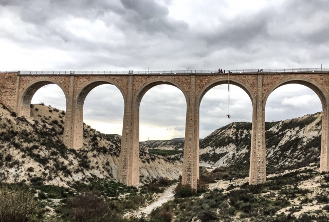 Puenle para hacer bungee en Mula