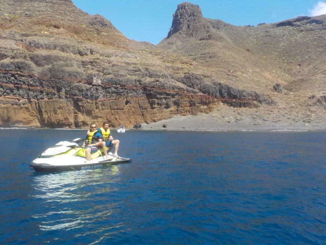 En moto nautica en la isla de Lobos
