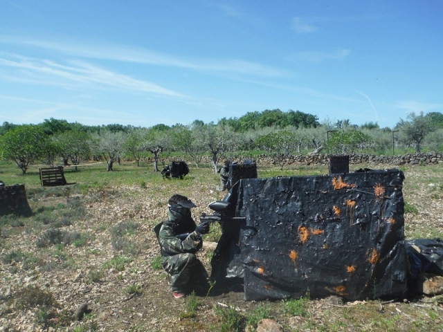 Obstaculos en el campo de gotcha de La Vera
