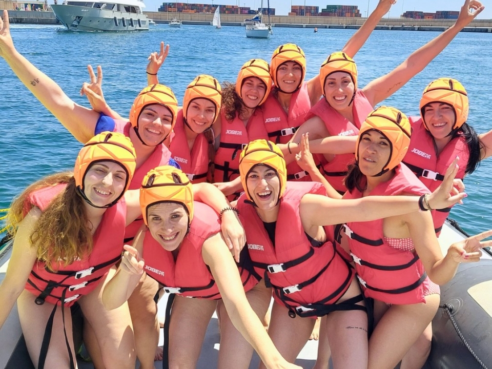 Grupo antes de practicar banana Boat en Valencia