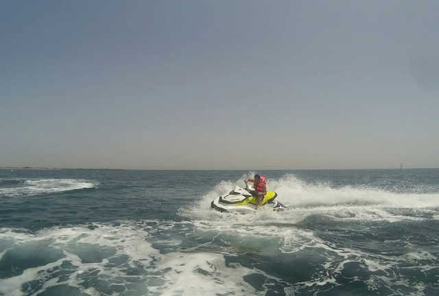 A toda velocidad en jet ski