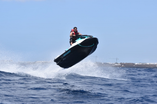 Diversión con jet skis en Canarias