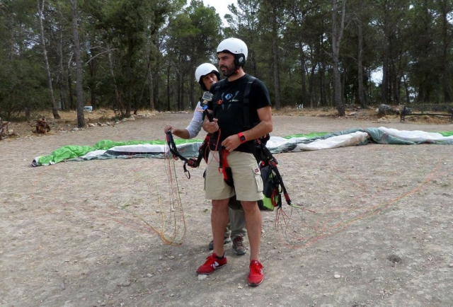 Volar en parapenle en la Sierra de Guadarrama