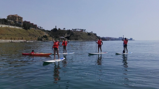 Paddle board con amigos
