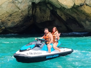 Ruta en jet ski hacia Gruta de Torredembarra, 1'5h