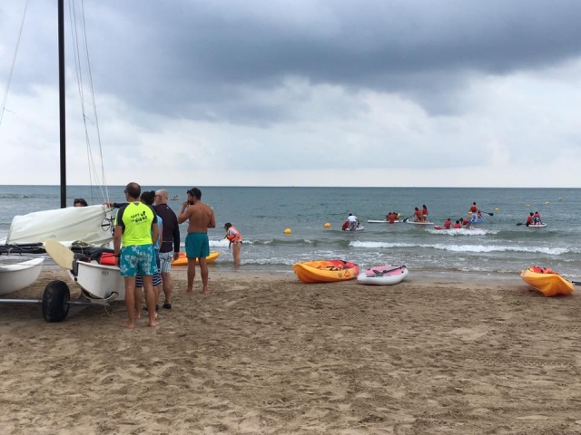 Los kayaks en playa Cap Blanc