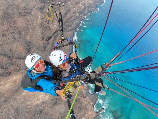 Volando sobre el mar