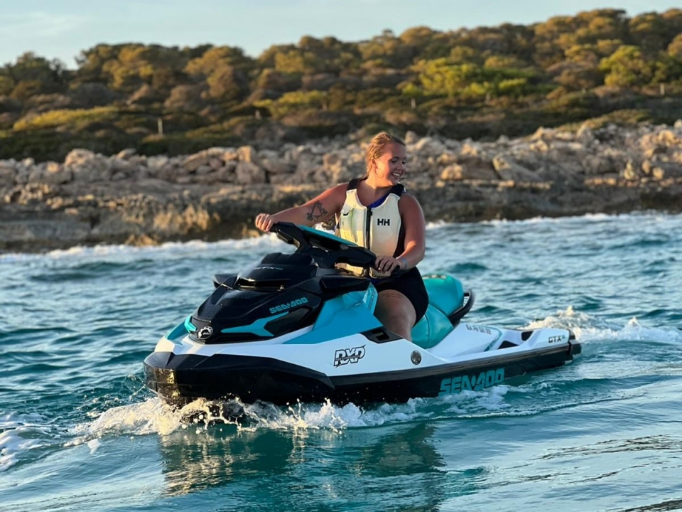 Jet ski por Panta Ponsa Jet ski por Panta Ponsa