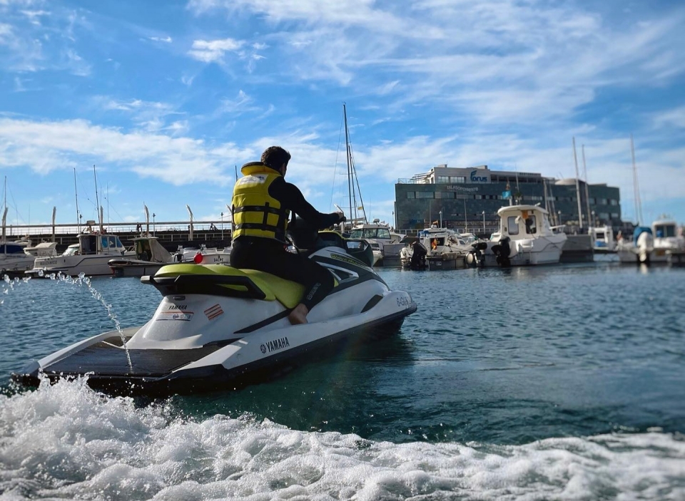 Acelerando en el mar