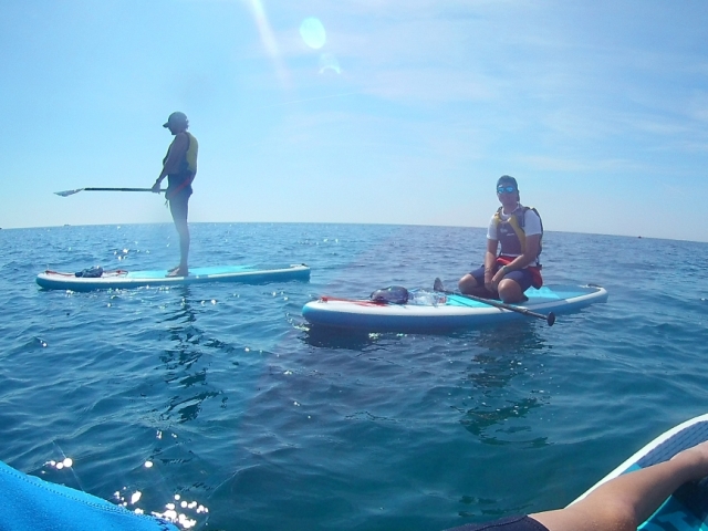 Clase privada de SUP para 2 en la Platja Gran, 1h