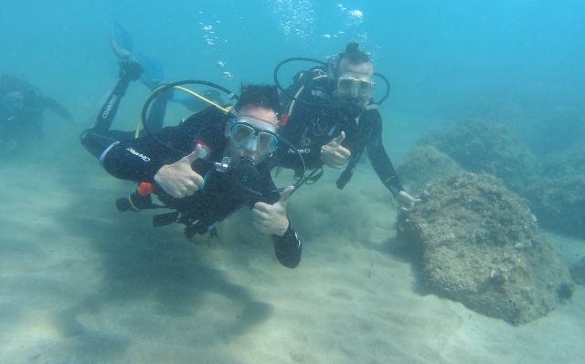 Practicando buceo en Telde