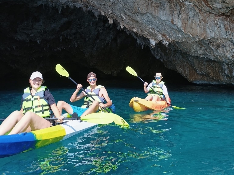 Paseo en kayak por la Costa Blanca Paseo en kayak por la Costa Blanca
