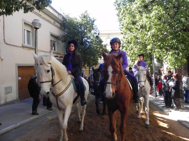 Por San Feliu de Llobregat a caballo