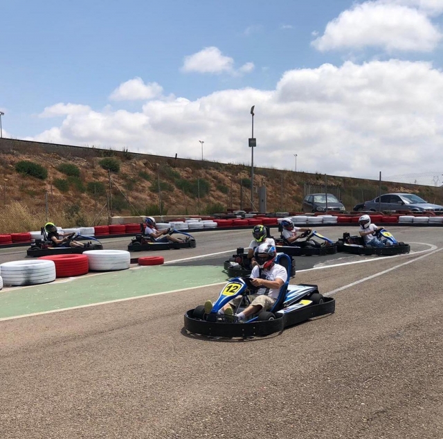 Tanda de karting para adultos en Cartagena 8min