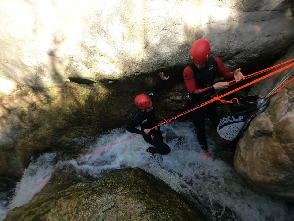Descendiendo las pequeñas cascadas