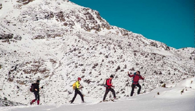 Ruta raquetas de nieve Circo de Peñalara 4h niños