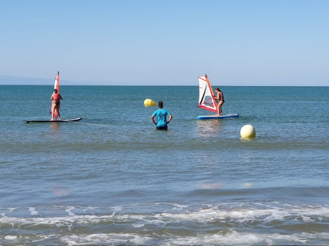 windsurf en playa Ruimar