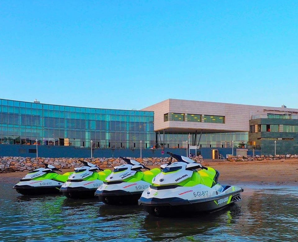 Salida en jet ski costa asturiana