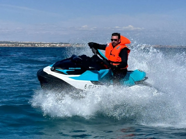 Ruta en jet ski hasta Isla de Tabarca, 4h