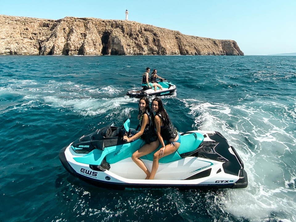 Jet skis biplaza