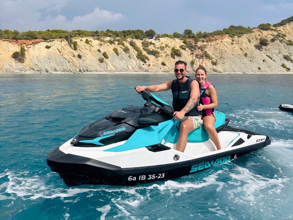 Jet skis biplaza