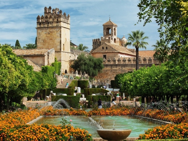 El Alcázar de los Reyes Cristianos - Wikipedia, la enciclopedia libreAlcázar de los Reyes Cristianos