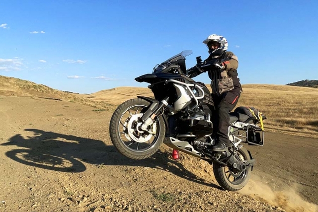 Con la moto para la ruta