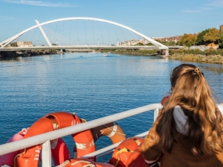 Paseo en barco por el Guadalquivir niños, 1 hora