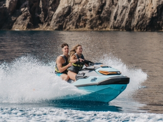 Ruta en jet ski biplaza a Gruta S'Argilau, 1h