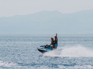 Tour en jet ski biplaza a Cabo Farrutx, 2h