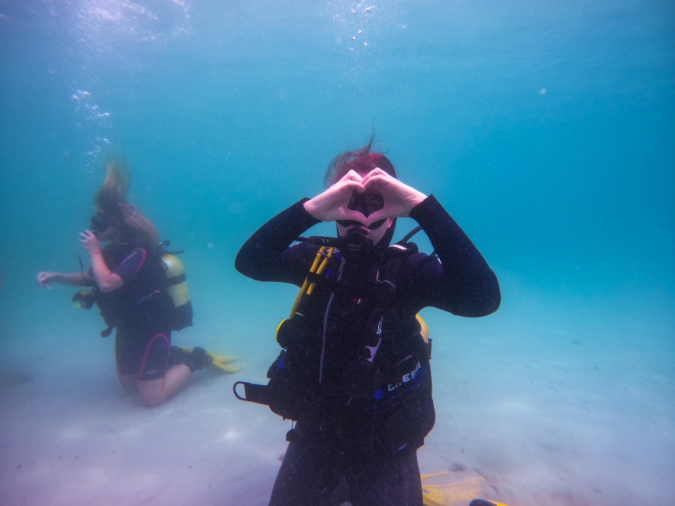 En el fondo marino de Calada Galdana