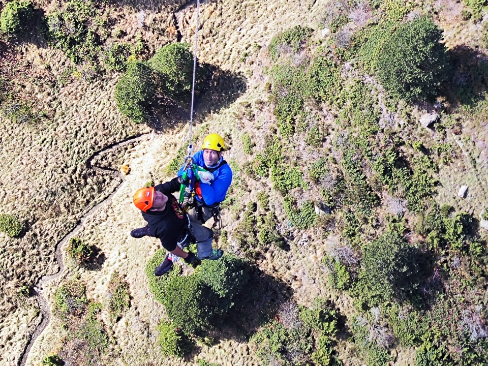 Haciendo rappel Haciendo rappel