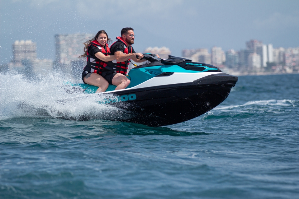 Aventura con jet skis en Aguadulce Aventura con jet skis en Aguadulce