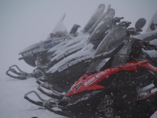  Motos de nieve