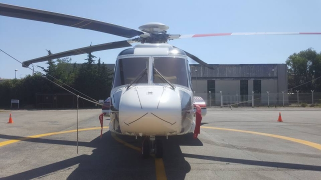  Uno de nuestros helicópteros 