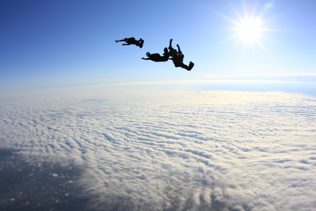  Saltar sobre las nubes 