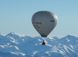  Volando sobre las Montañas 