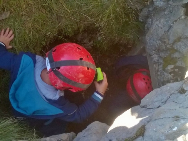  entrada a una gruta 