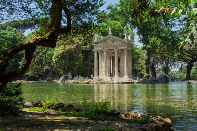  Monumento a Villa Borghese 