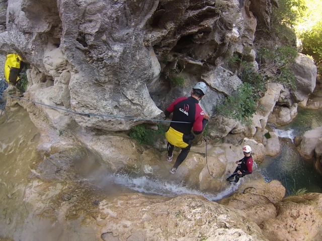  Aventura en compañía