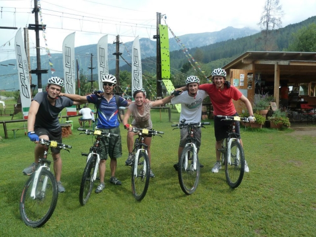  En la silla listo para partir 