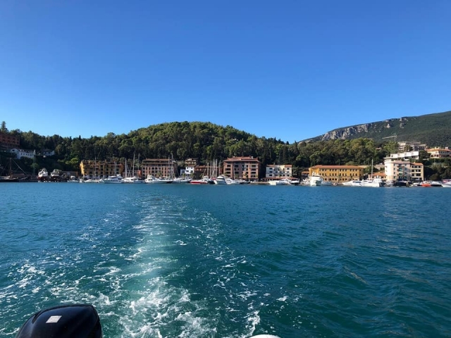  Saliendo del puerto 