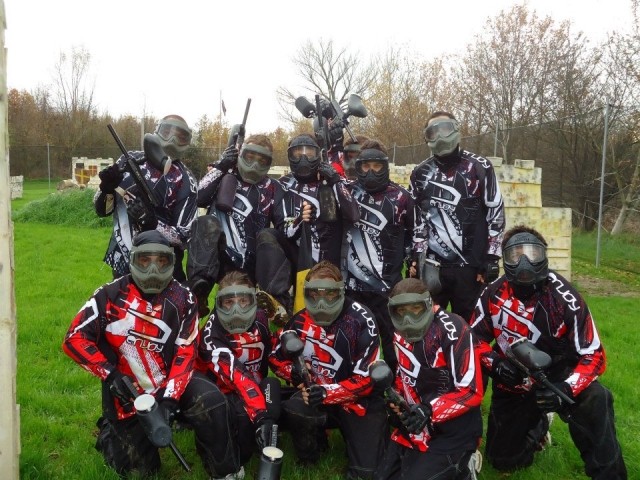  Escenario de grupo en el campo 