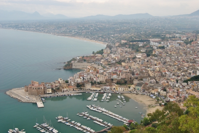  Vista aérea de la costa siciliana