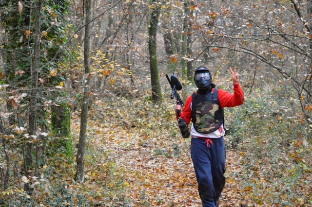  Jugando al gotcha en el bosque 